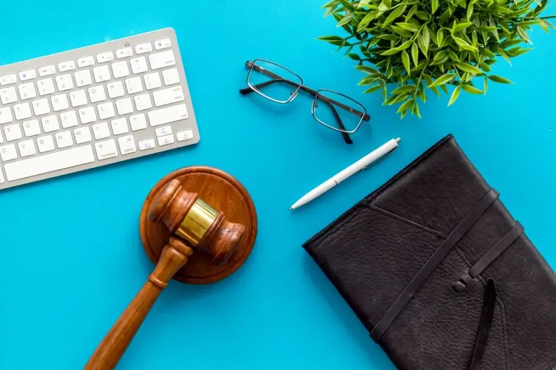 Jaką strukturę organizacyjną ma kancelaria prawna?